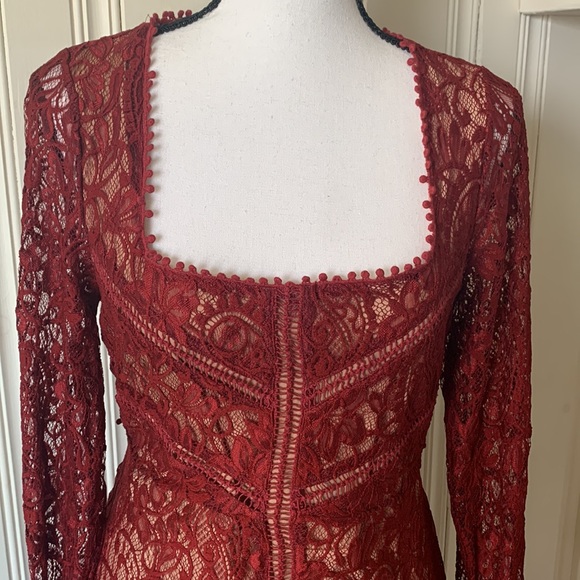 For Love & Lemons Lace Dress Size L Burgundy NWT - Picture 9 of 11